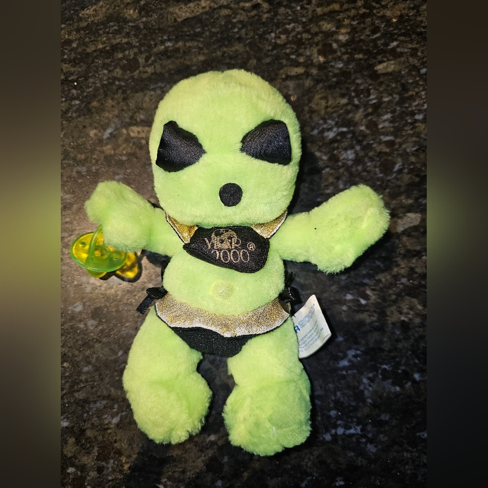 3/20.00. Nanco alien baby